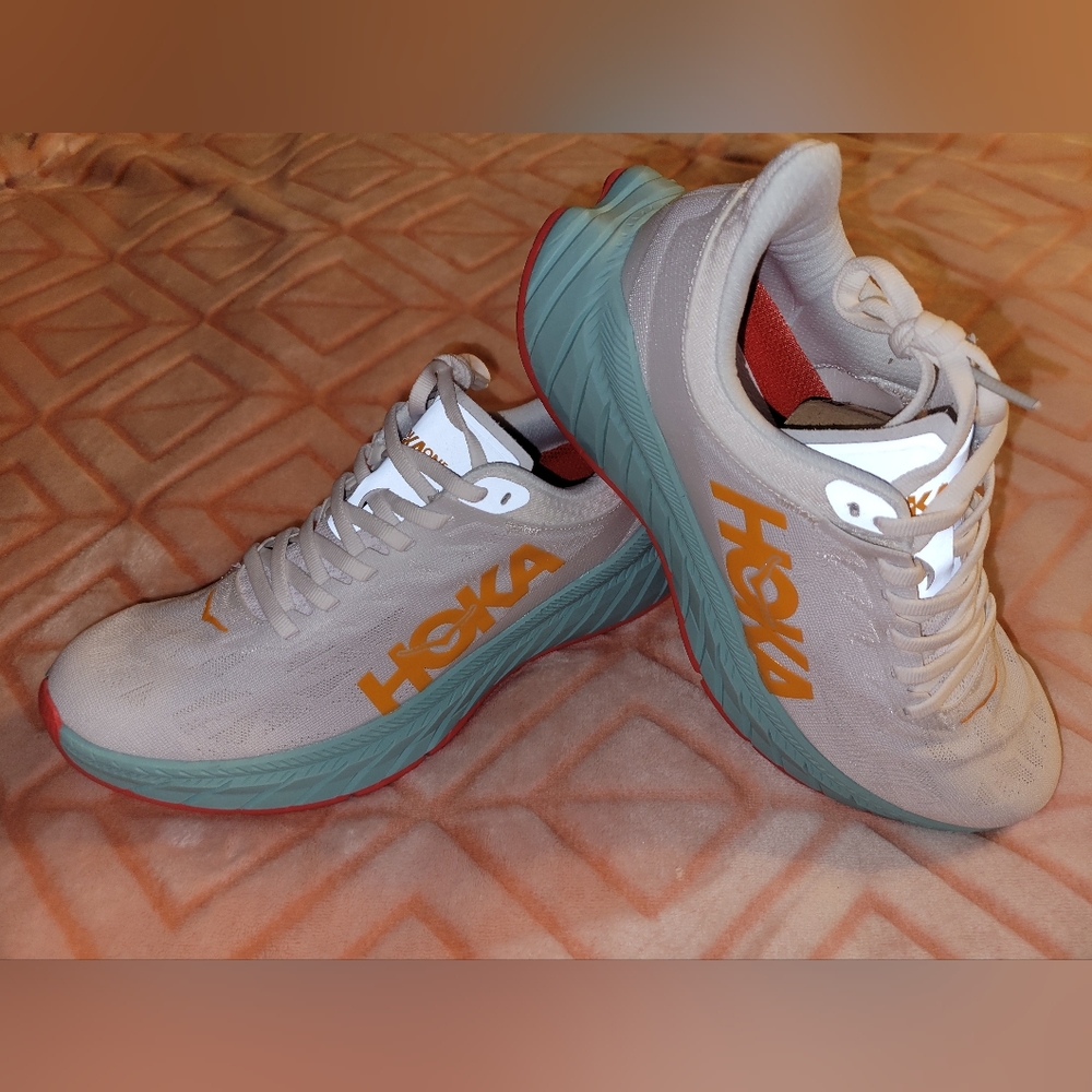 HOKA ONE ONE Carbon X2